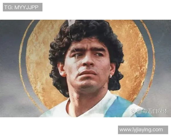 历史上被誉为足球第一球星的人物是谁及其传奇足坛历程