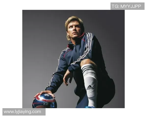 扎辫造型足球明星引关注个人风格独特令人印象深刻的球场英雄 扎辫造型足球明星引关注个人风格独特令人印象深刻的球场英雄