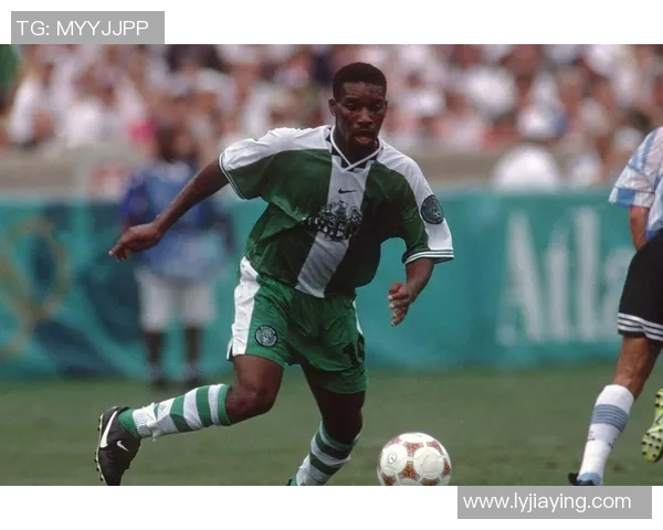 受伤阴影下的足球巨星:从辉煌巅峰到痛苦挣扎的心路历程 受伤阴影下的足球巨星:从辉煌巅峰到痛苦挣扎的心路历程