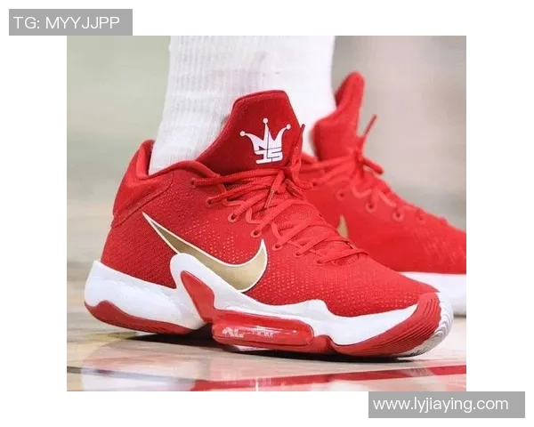 足球球星黑鞋背后的品牌故事及其独特设计解析 足球球星黑鞋背后的品牌故事及其独特设计解析